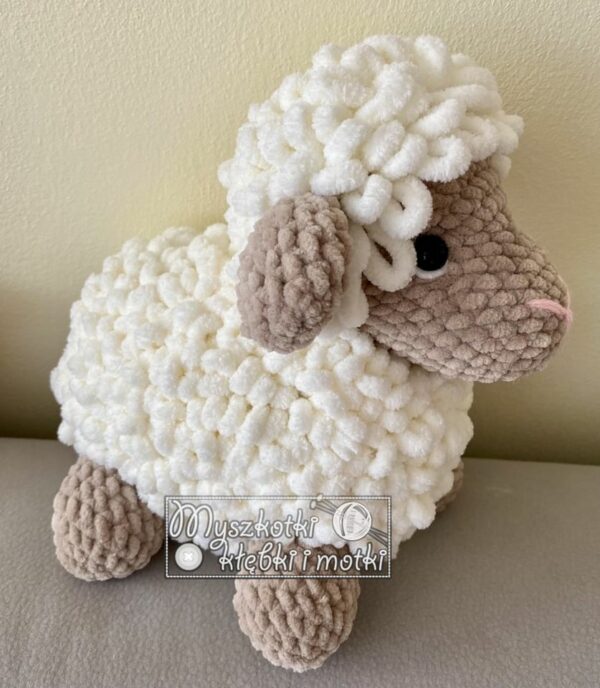 A sheep fluffy like a cloud