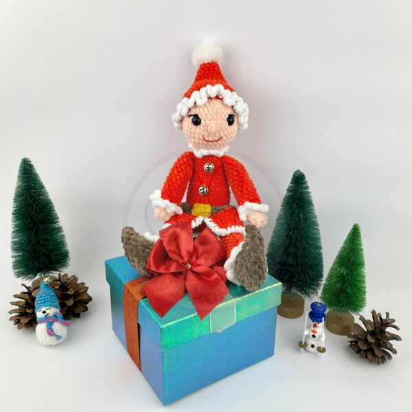 Fifi gnome in red clothes 5 -