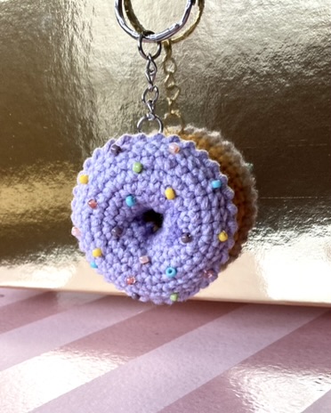 Fob donut - different colors 7 - pendant donut,pendant,donut,crochet donut,key tag,gift idea,for girlfriend,for boyfriend,handmade,crochet donut,mouseketeers