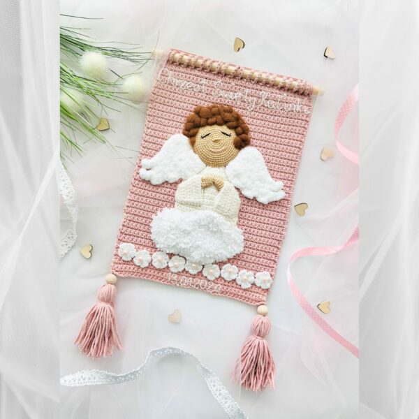 Makatka z aniołkiem - personalizowana 1 - makatka z aniołkiem,makatka personalizowana,prezent z personalizacją,personalizowany prezent,na chrzest,na komunię,dla maluszka,babyshower,ręcznie robione,handmade,rękodzieło na prezent,na ścianę,dekoracja do pokoju maluszka,pokój dziecka,dla dzieci
